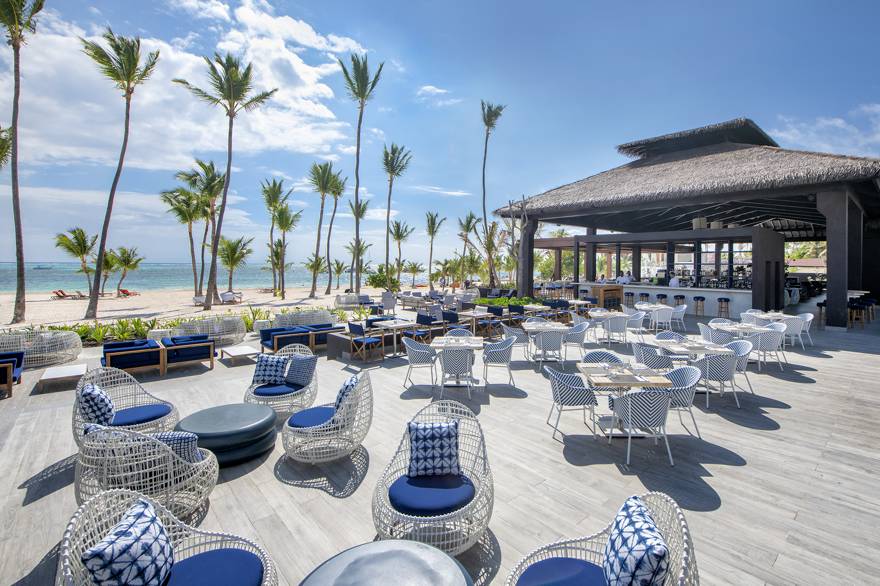 Lopesan Costa Bavaro's beach bar