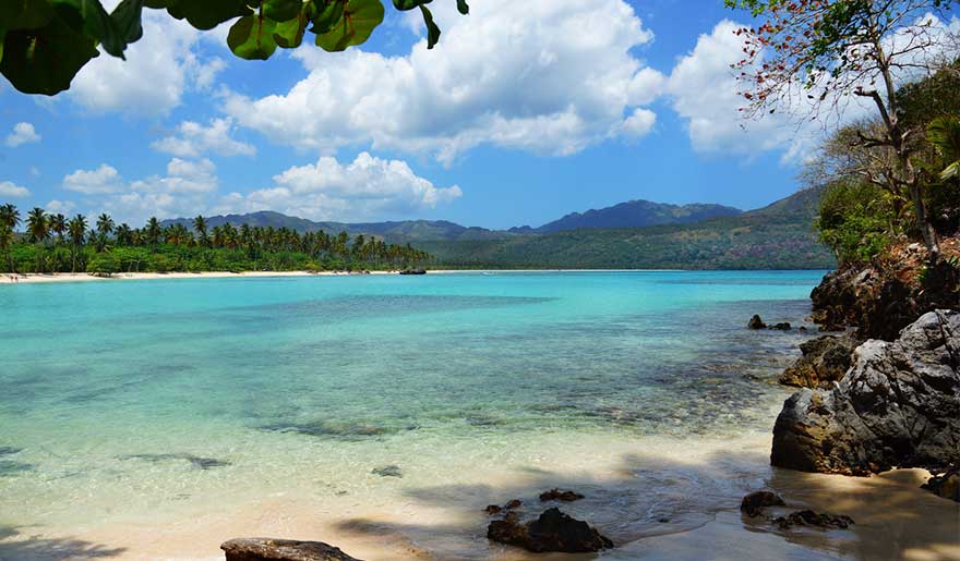 Eau cristalline à Playa Rincón, à Samaná Eau cristalline à Playa Rincón, à Samaná
