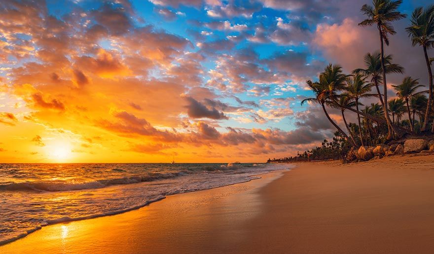 Playa Cosón shore in Samaná at sunset