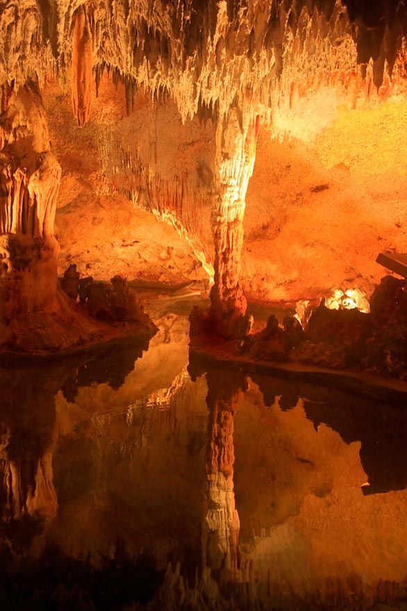 L'intérieur de la Grotte des Merveilles