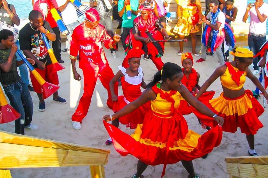 Typical Dances Of The Dominican Republic Lopesan