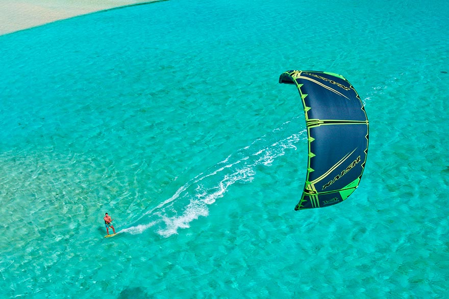 Kitesurfing in Las Terrenas, Dominican Republic
